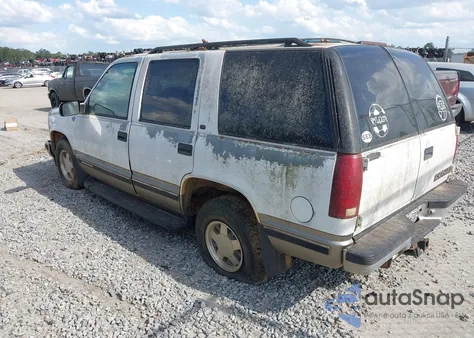 1999 Chevrolet Tahoe Lt z USA, uszkodzony, nr VIN 1GNEC13R3XJ539270